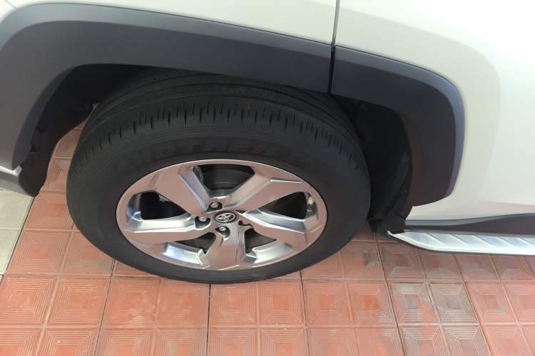 Used Toyota RAV4 2020 2.0L CVT Two-Wheel Drive Fashion Edition