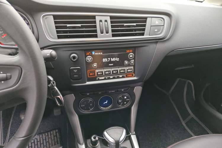 Used Citroen C3-XR 2015 1.6L Automatic Pioneer Model
