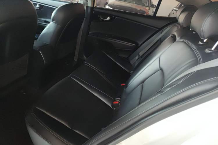 Used Kia K4 2014 1.8L Automatic GLS
