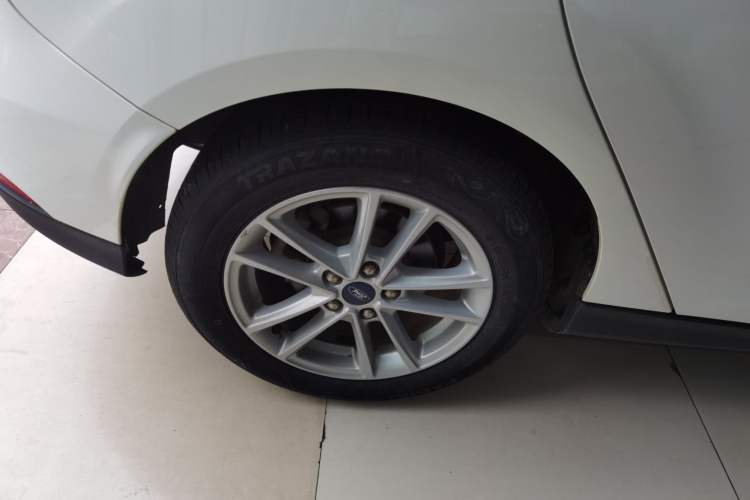 Used Ford Focus 2018 Hatchback Classic EcoBoost 180 Automatic Elite Model
