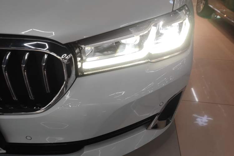 Used BMW 5 Series 2021 530Li xDrive Luxury Package
