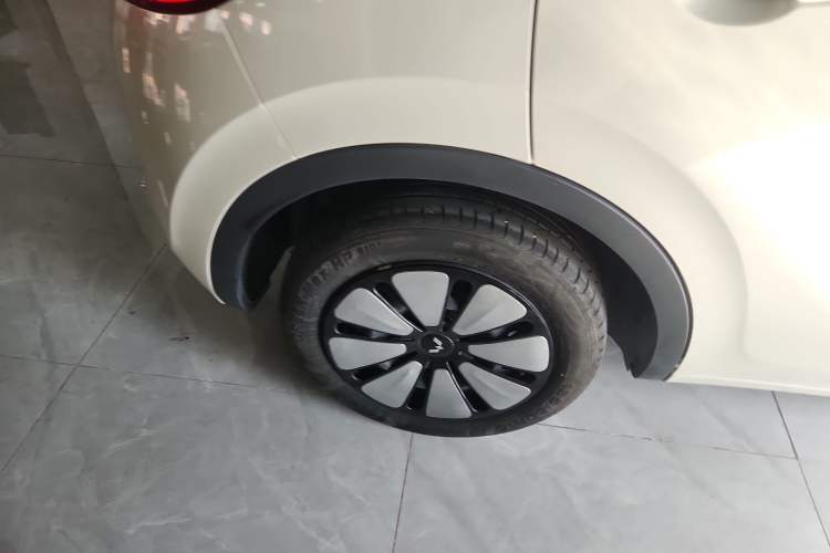 Used Wuling Bingo 2023 333 km Enjoyment Version
