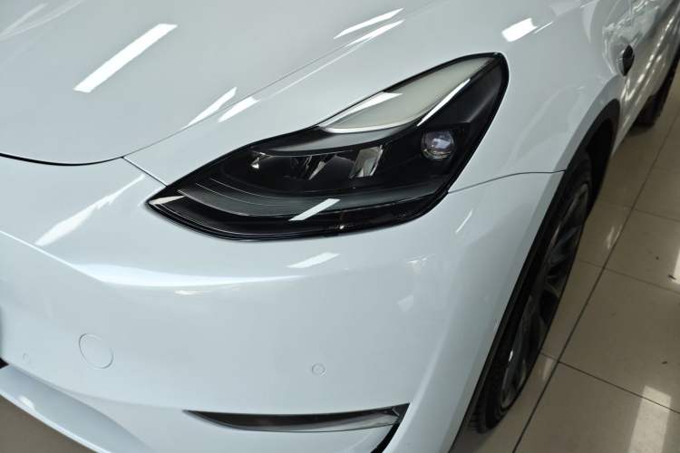 Used Tesla Model Y 2021 Long-Range All-Wheel-Drive Version 3D7