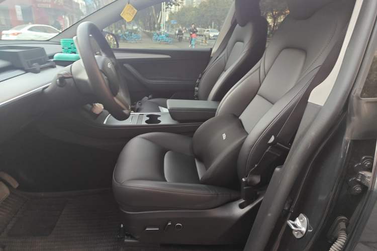 Used Tesla Model Y 2024 Rear-Wheel-Drive Version
