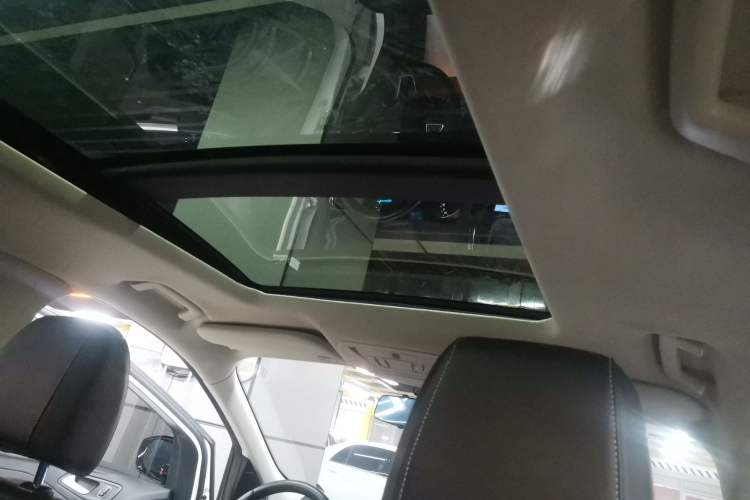 Used Ford Kuga 2018 EcoBoost 180 Two-Wheel-Drive Platinum Edition
