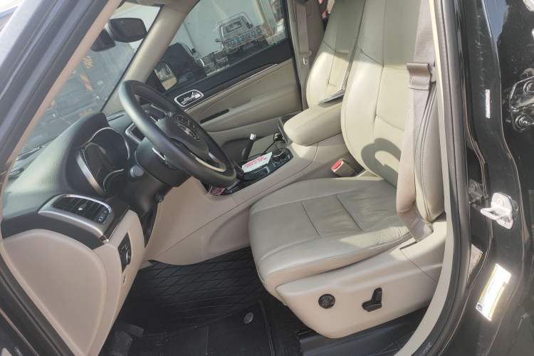 Used  Grand Cherokee (Import) 2017 3.6L Elite Navigation Edition