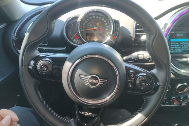 Used  Clubman 2018 1.5T COOPER Artist
