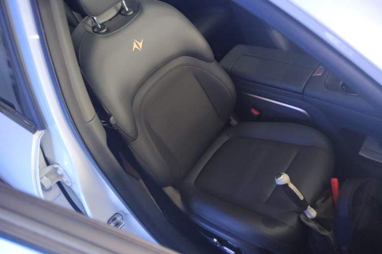 Used  eπ008 2024 210Max Range-Extended Version 6 Seats