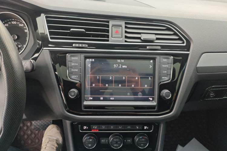 Used Volkswagen Tiguan L 2017 380TSI Automatic All-Wheel-Drive Flagship Edition
