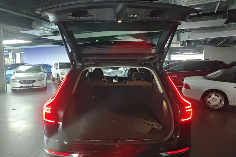 Used Volvo XC60 2018 T5 4x4 Zhiya Luxury Edition