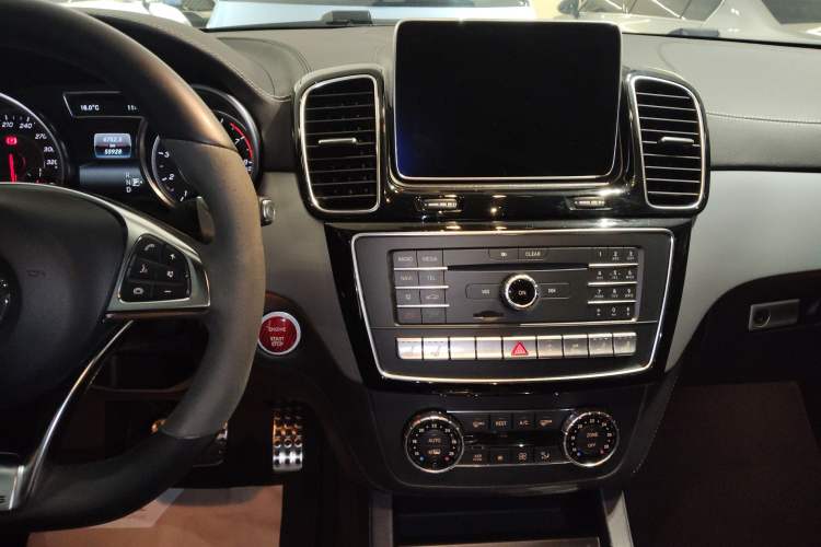 Used Mercedes-Benz GLE AMG 2015 AMG GLE 63 4MATIC
