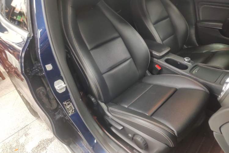 Used Mercedes-Benz GLA 2016 GLA 220 4MATIC Fashion Edition
