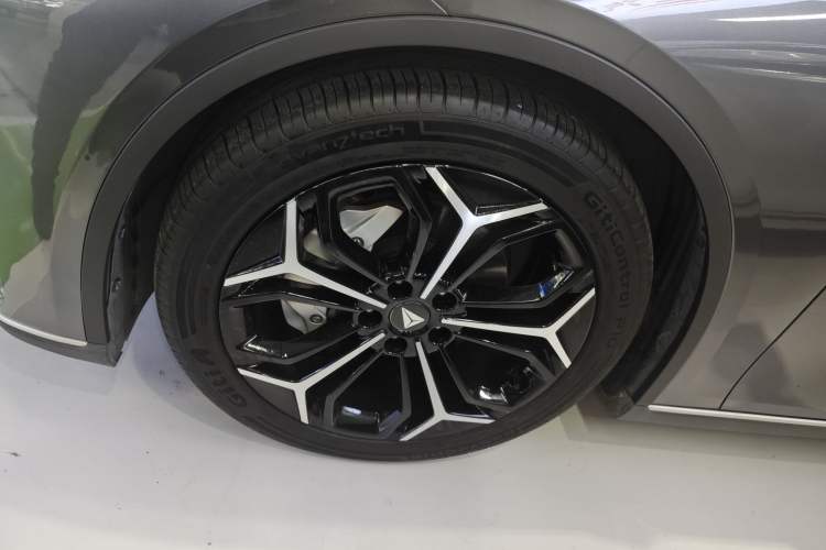 Used  SL03 2023 200Max Range-Extended Version