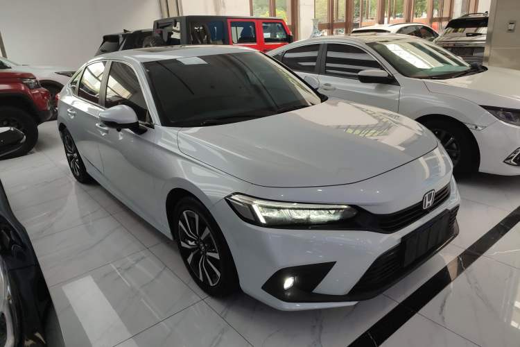 Used Honda Civic 2023 2.0L eHEV Pioneer Edition
