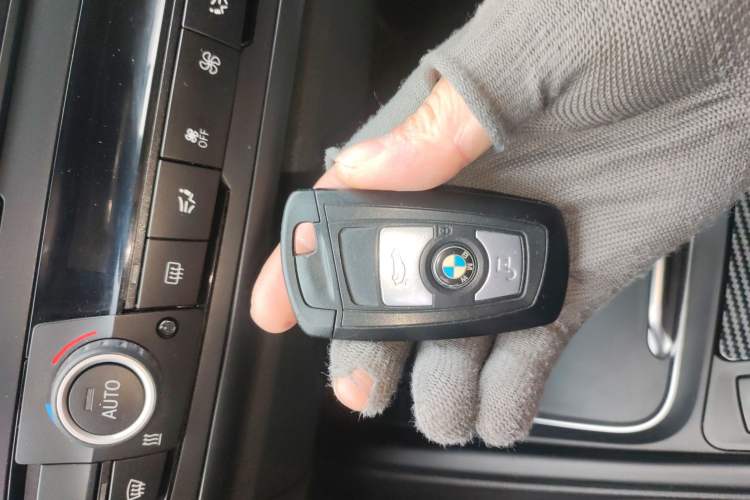 Used BMW 4 Series 2014 420i Convertible Fashion Model
