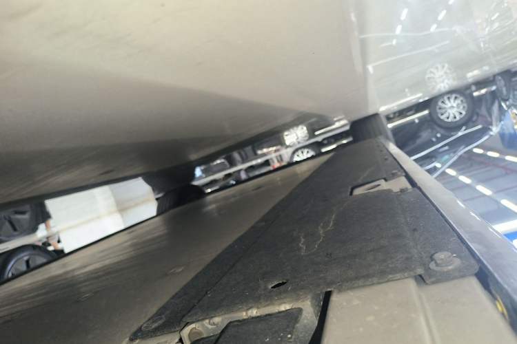 Used Li Auto MEGA 2024 Ultra Model
