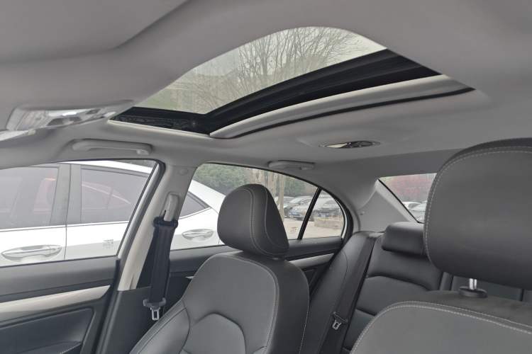 Used Geely Auto Emgrand 2020 1.5L CVT Upward Version
