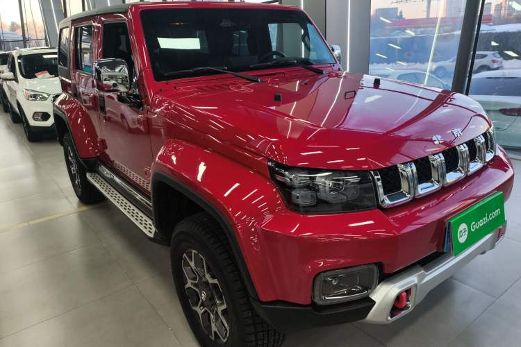 Used  BJ40 2019 PLUS 2.3T Automatic Four-Wheel Drive Premium Edition China VI
