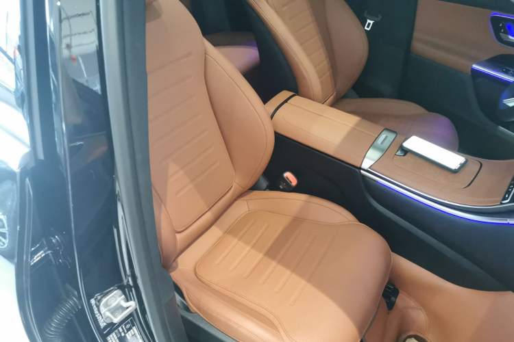 Used Mercedes-Benz GLC 2024 GLC 300 L 4MATIC Dynamic Edition 5-seater
