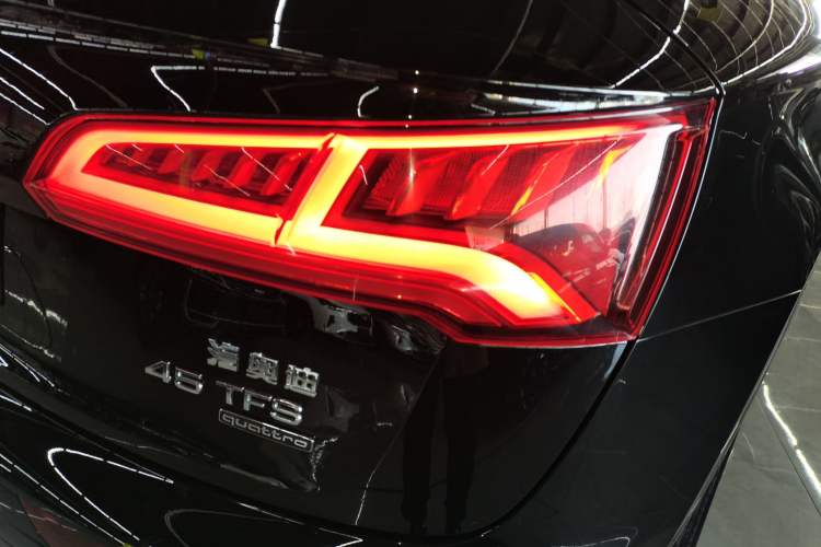 Used Audi Q5L 2020 45 TFSI Prestige Fashion Model
