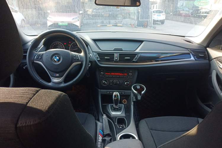 Used BMW X1 2015 sDrive18i Fashion Upgrade Edition
