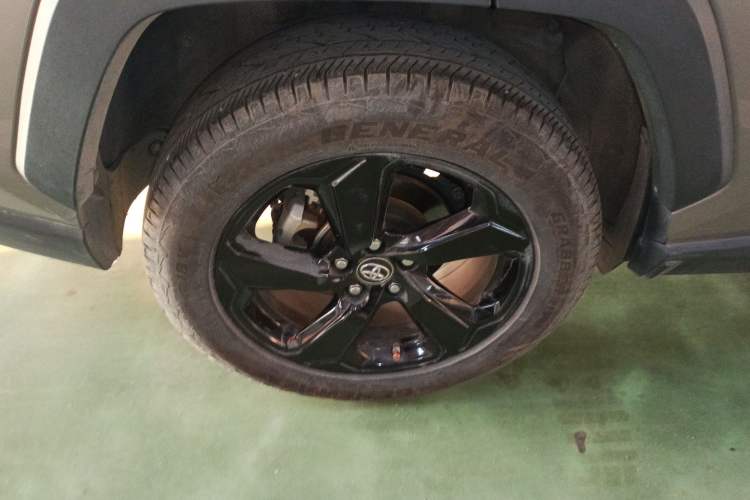 Used Toyota RAV4 2020 Dual-Motor 2.5L E-CVT Four-Wheel Drive Flagship Edition