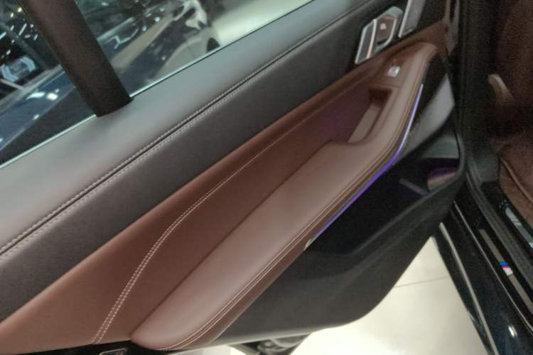 Used BMW X5 2022 Restyled xDrive 40Li M Sport Package
