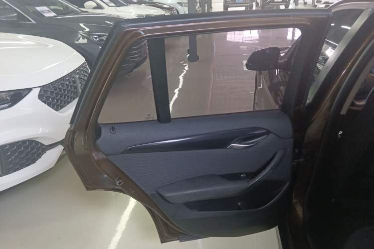 Used BMW X1 2015 sDrive18i Fashion Upgrade Edition
