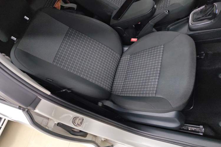 Used Volkswagen Polo 2014 1.6L Automatic Comfort Edition