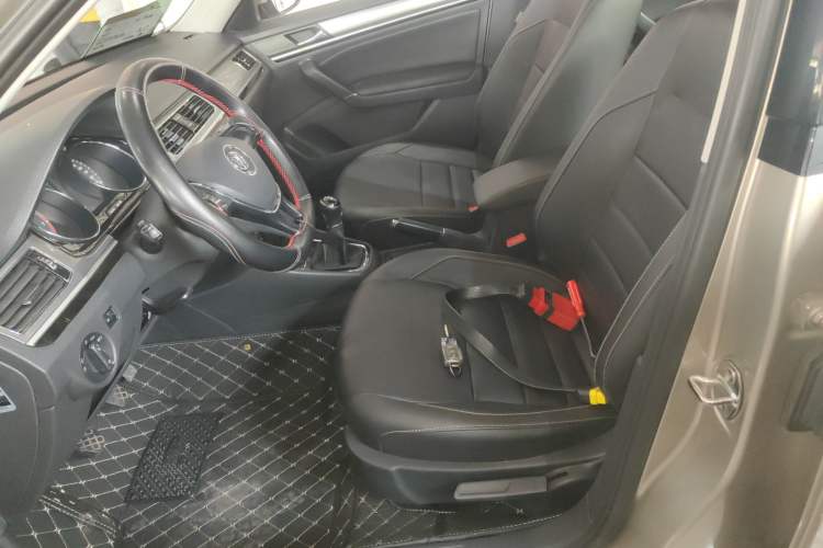 Used Volkswagen Bora 2017 1.6L Manual Comfort Model
