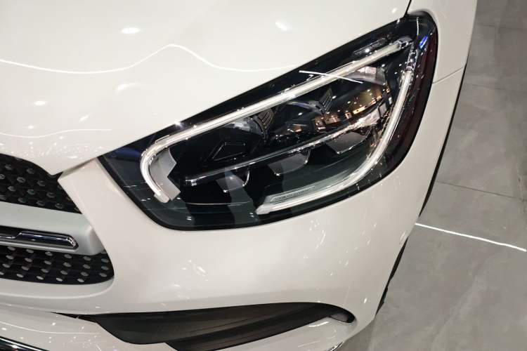 Used Mercedes-Benz GLC 2022 Facelift GLC 260 L 4MATIC Luxury Edition
