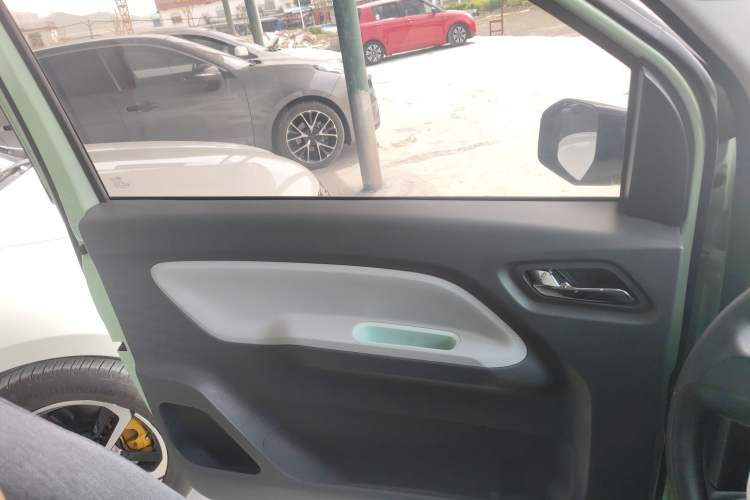 Used Wuling Hongguang MINIEV 2021 Macaron Premium Model – Lithium Iron Phosphate
