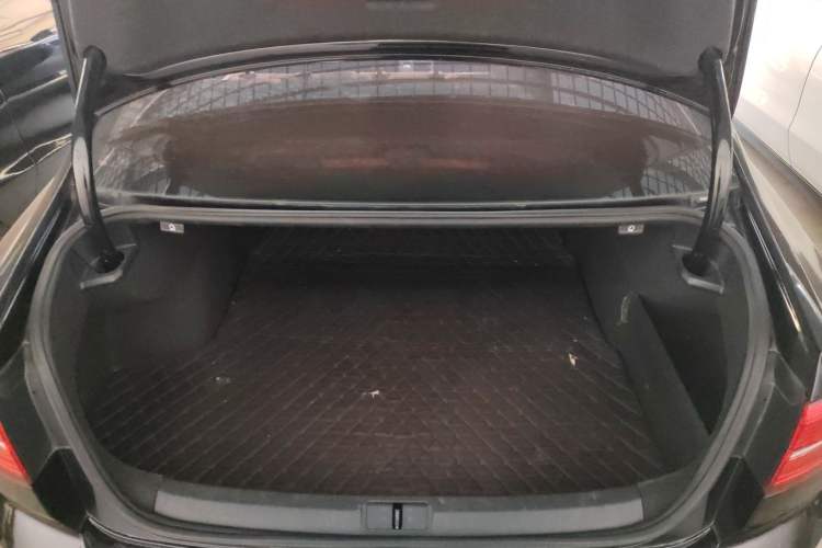 Used Volkswagen Magotan 2018 330TSI DSG Advanced Model
