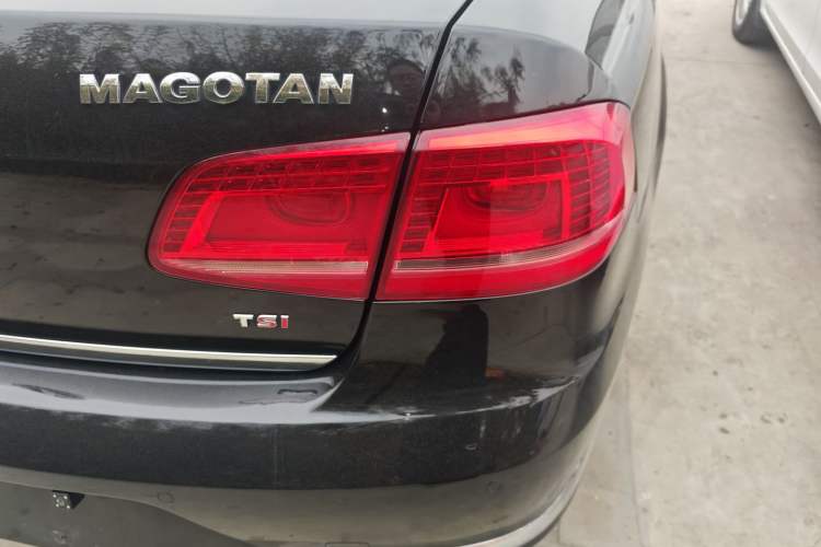 Used Volkswagen Magotan 2013 1.8TSI Premier Model