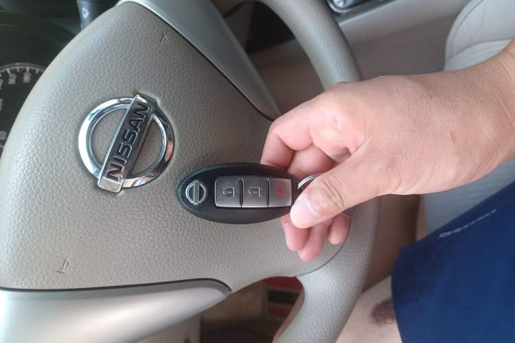 Used Nissan Tiida 2011 1.6L CVT Smart Version
