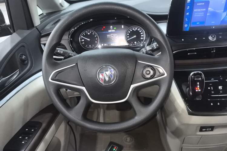 Used Buick GL8 2021 Land Cruiser Executive Class 652T Comfort Model
