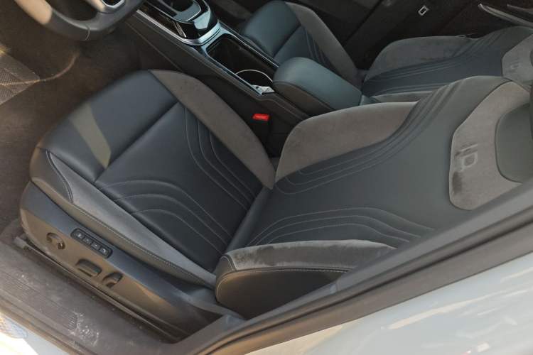 Used Volkswagen ID.4 CROZZ 2024 PRO Model
