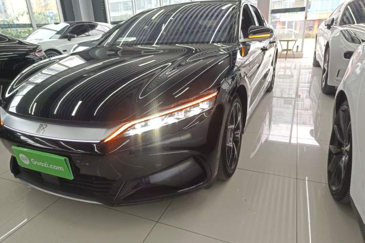 Used BYD Han 2024 EV Glory Edition 715KM Front-Wheel-Drive Flagship Model
