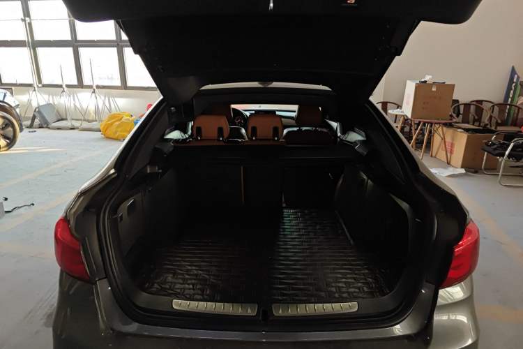 Used BMW 3 Series GT 2019 320i M Sport
