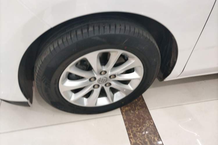 Used Buick GL8 2018 ES 28T Premium Model China VI Standard
