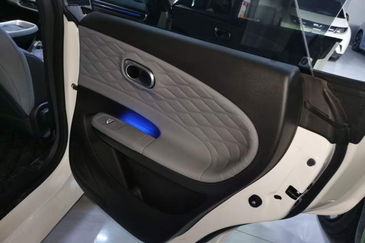 Used Dongfeng NAMMI 01 2024 New Edition 330 Plus Smart+
