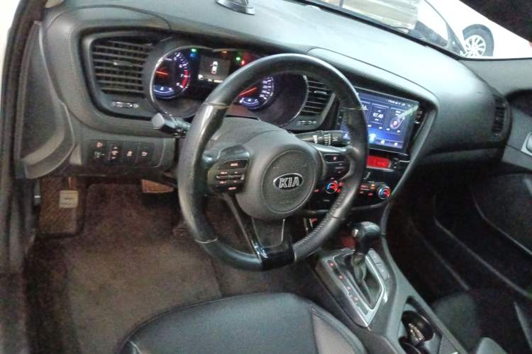 Used Kia K5 2014 2.0L Automatic LUXURY
