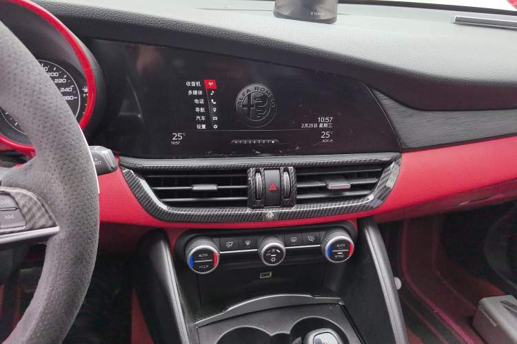 Used Alfa Romeo Giulia 2017 2.0T 200HP Luxury Edition