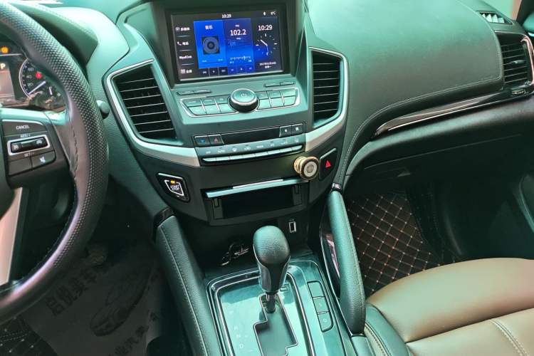 Used Dongfeng Aeolus AX7 2018 Classic 1.6T Automatic Luxury Model