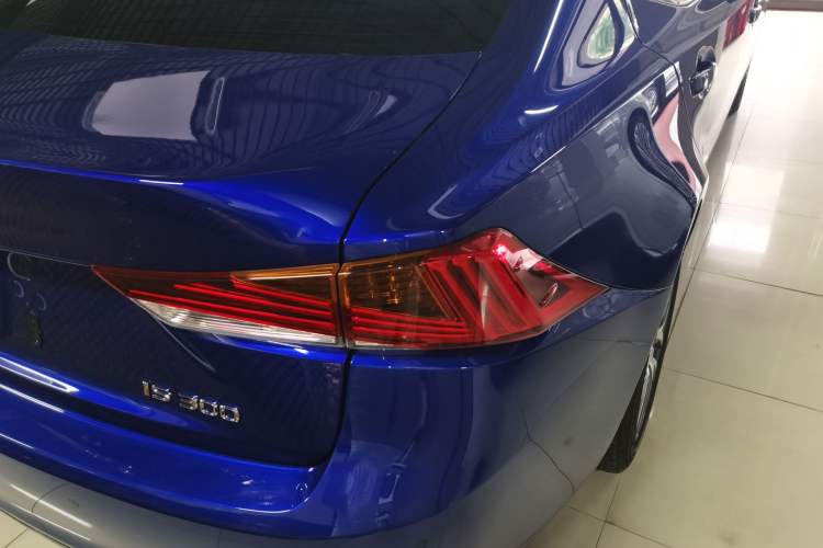 Used Lexus IS 2017 300 F SPORT Edition
