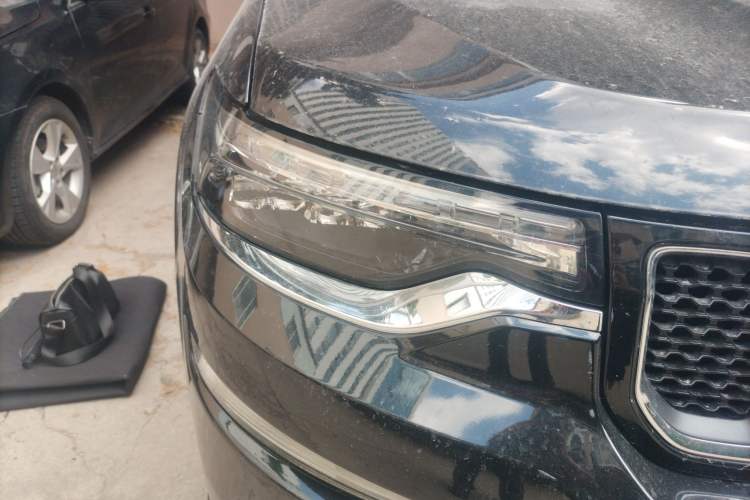 Used  Grand Commander 2018 2.0T Four-Wheel Drive Premium Navigation Version China V
