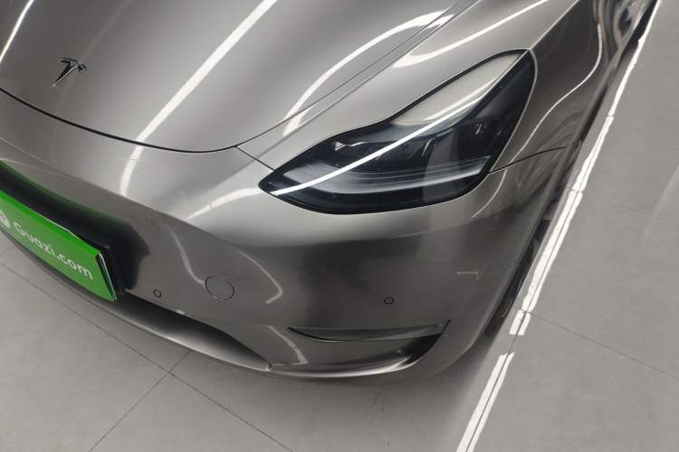 Used Tesla Model Y 2022 Long-Range All-Wheel-Drive Version