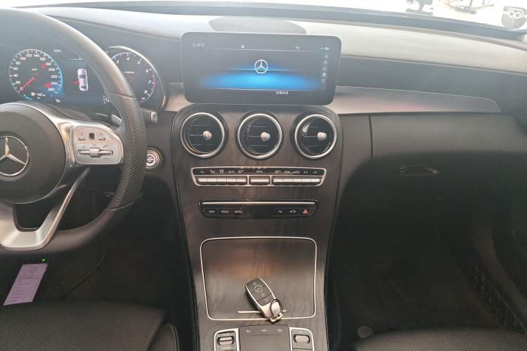 Used Mercedes-Benz C-Class 2020 Restyled C 200 L Fashion Edition Sport Version
