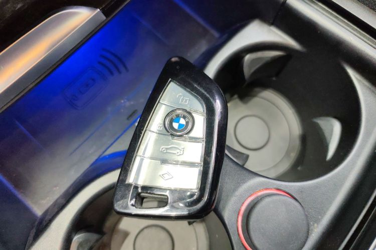 Used BMW 5 Series 2022 Second Facelift 525Li M Sport Package
