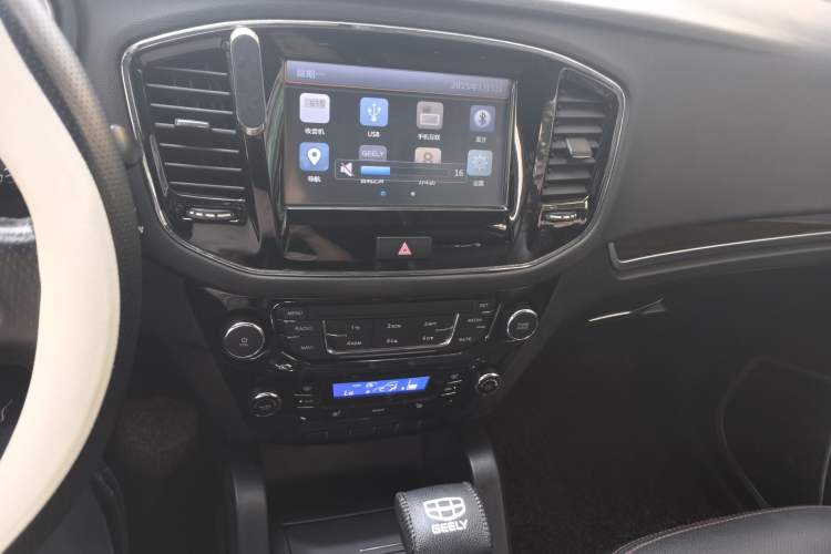 Used Geely Auto GX7 2015 Sports Edition 2.0L Automatic Prestige Model
